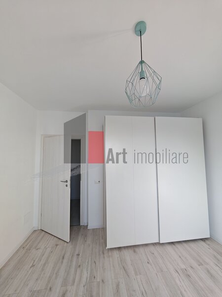 Pacii, apartament cu 2 camere de vanzare, cu centrala, mobilat si utilat
